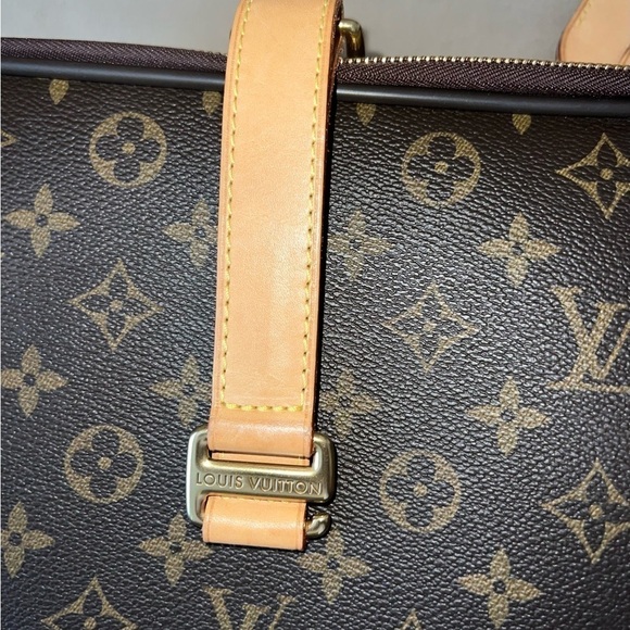 Louis Vuitton Monogram Travel Bag TRADE for backpack - Picture 7 of 13